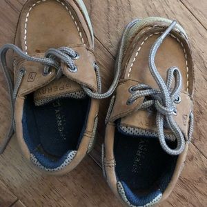 Size 7 Sperrys